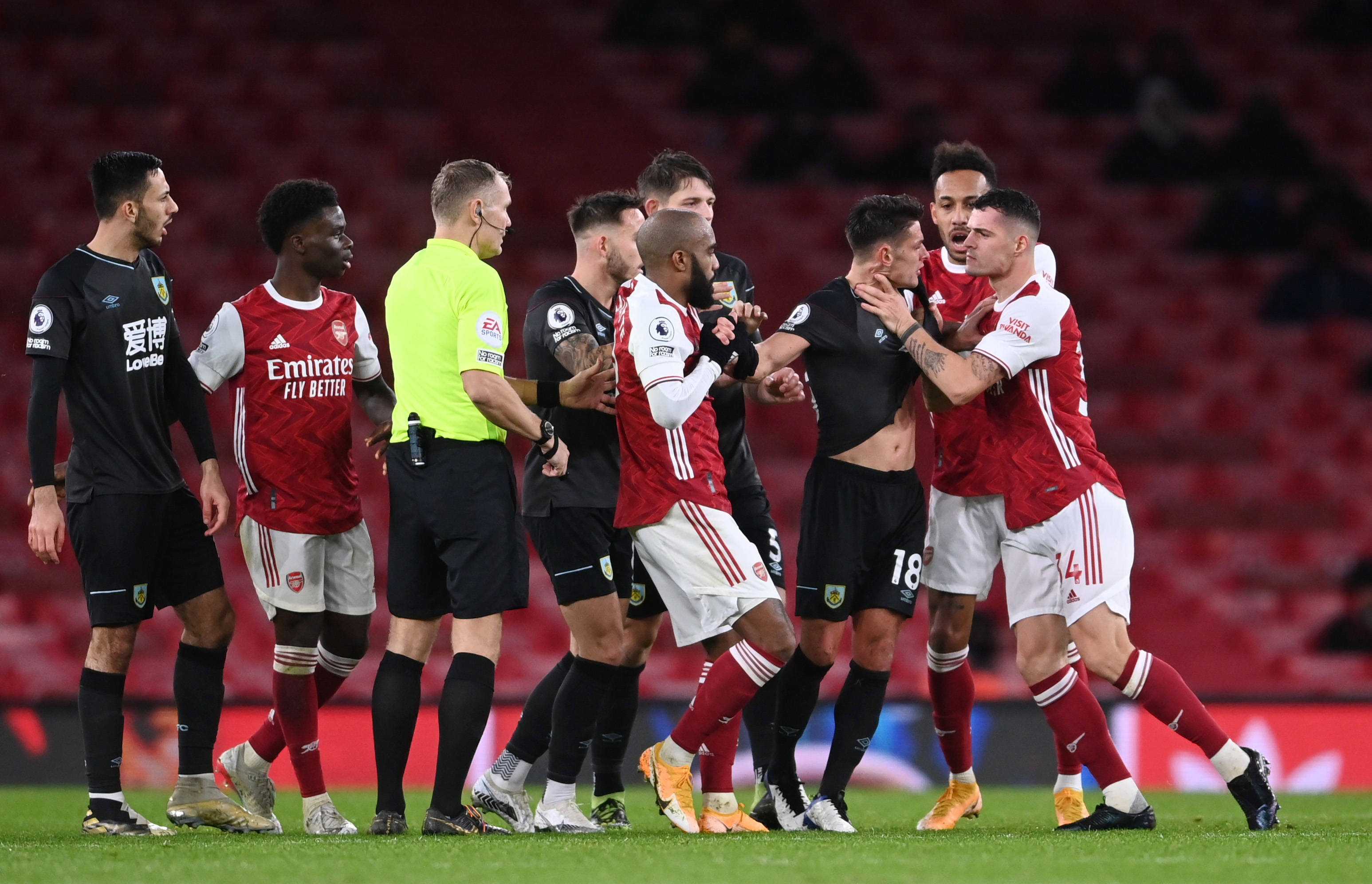 借确实使伯 借确实使伯